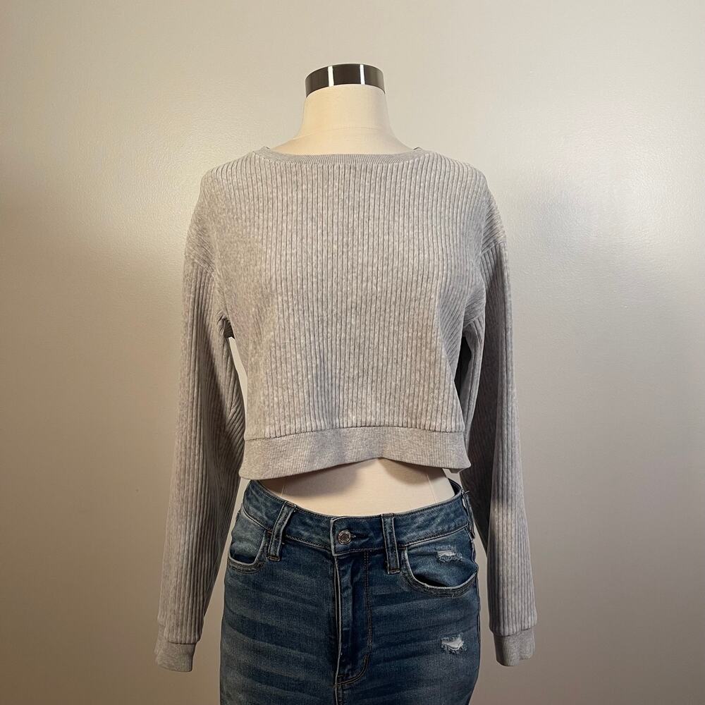 Forever 21 • Ribbed Long Sleeve Crop Tee
